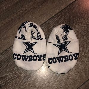 Dallas cowboy baby booties 3-6 months